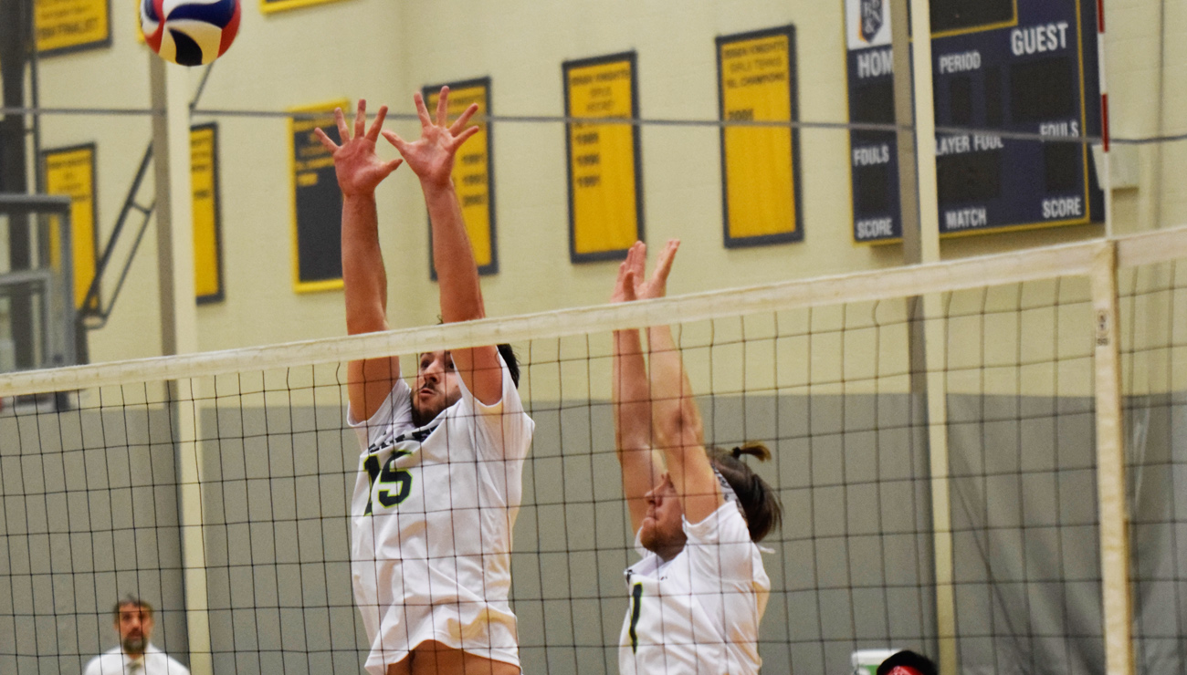 Men's Volleyball Drops Pair at DWC Tri-Match