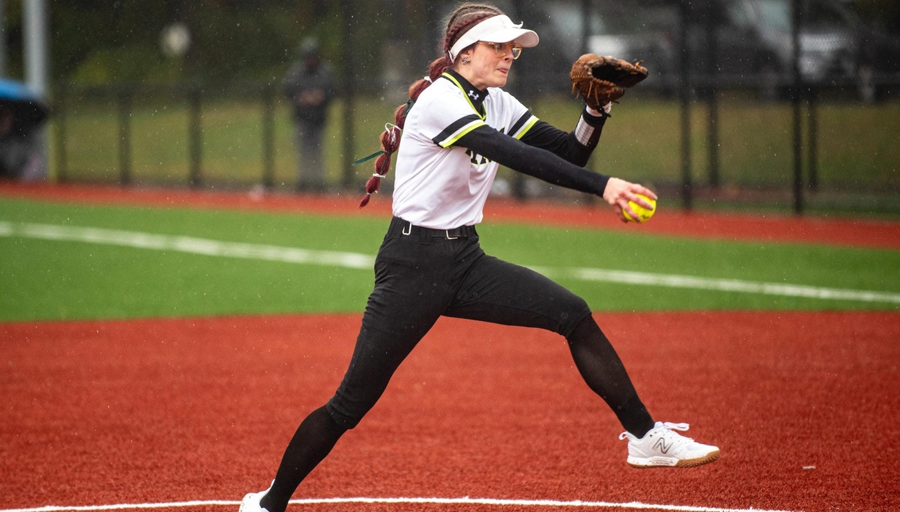 UMF Takes Down Softball in Conference Play, 5-3 & 21-8