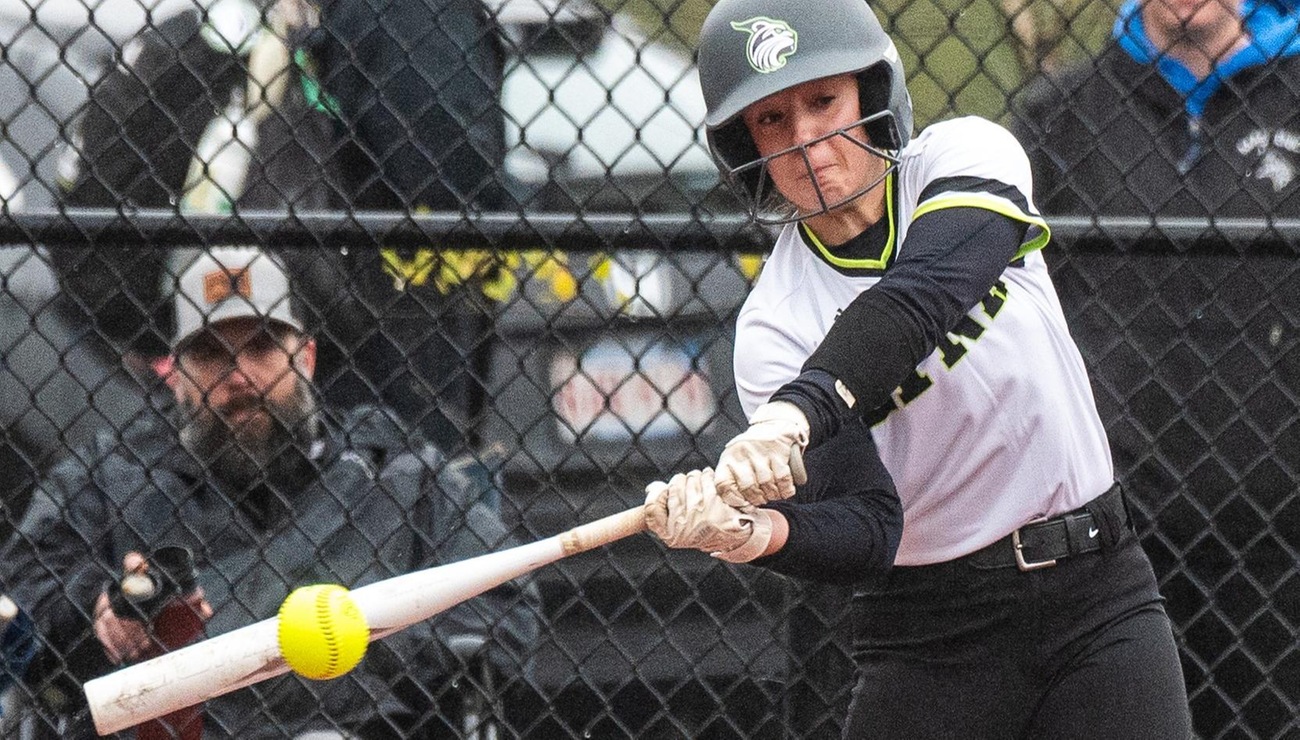 Softball Falls to ENC in NAC Doubleheader; 7-1 & 7-5