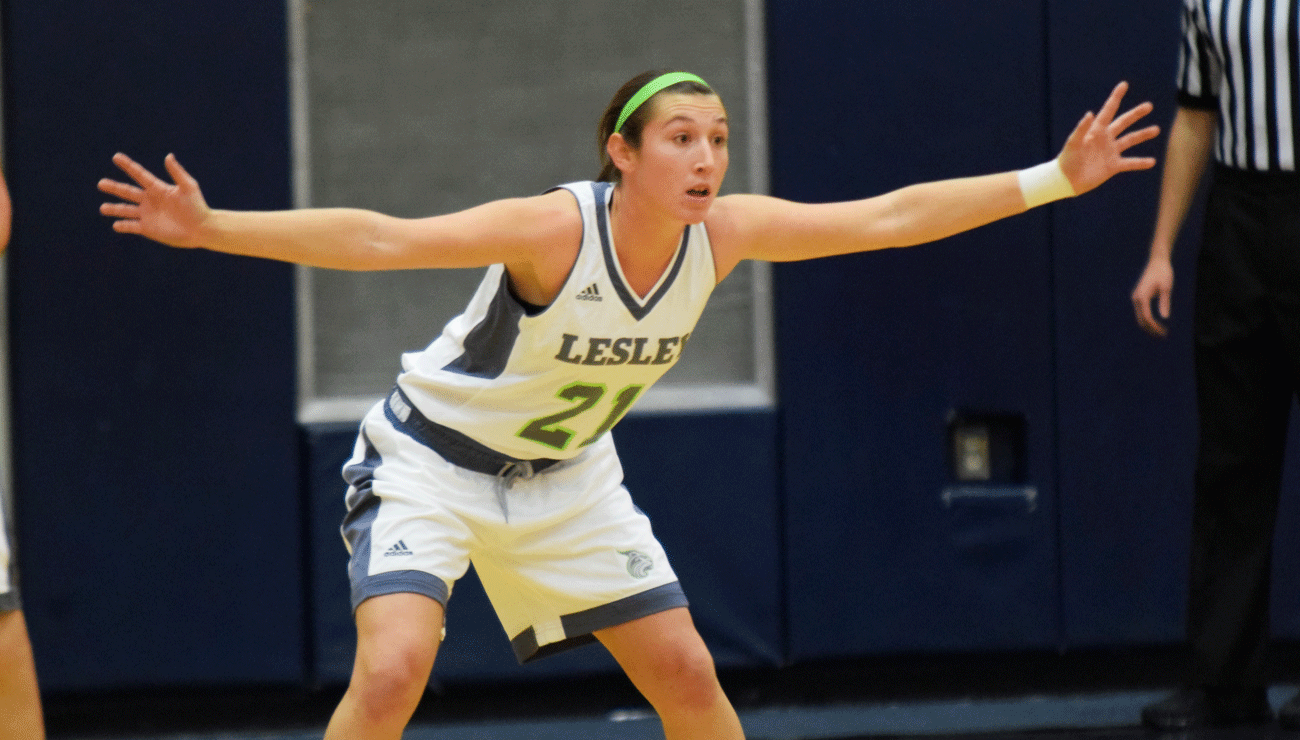Women's Basketball Falls at Day One of Thanksgiving Classic