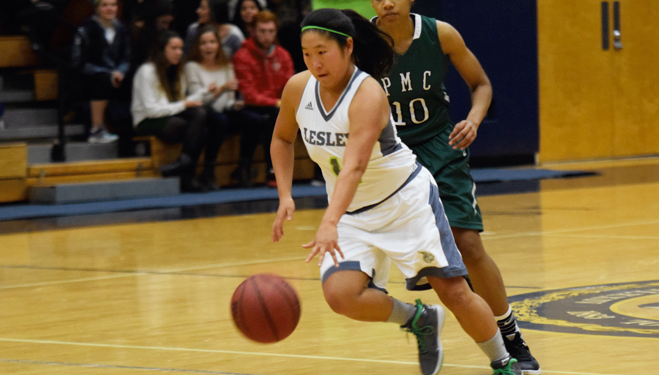 Women's Basketball Outlasts UMPI to Net First Win