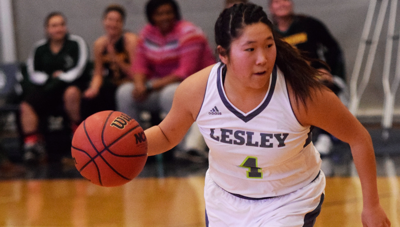 Women's Basketball Holds Off Southern Vermont