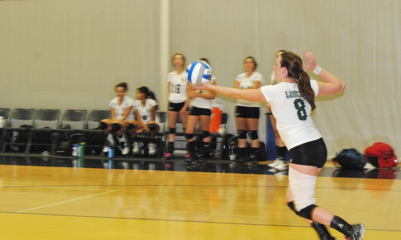 Women's volleyball can't contain red-hot Corsairs