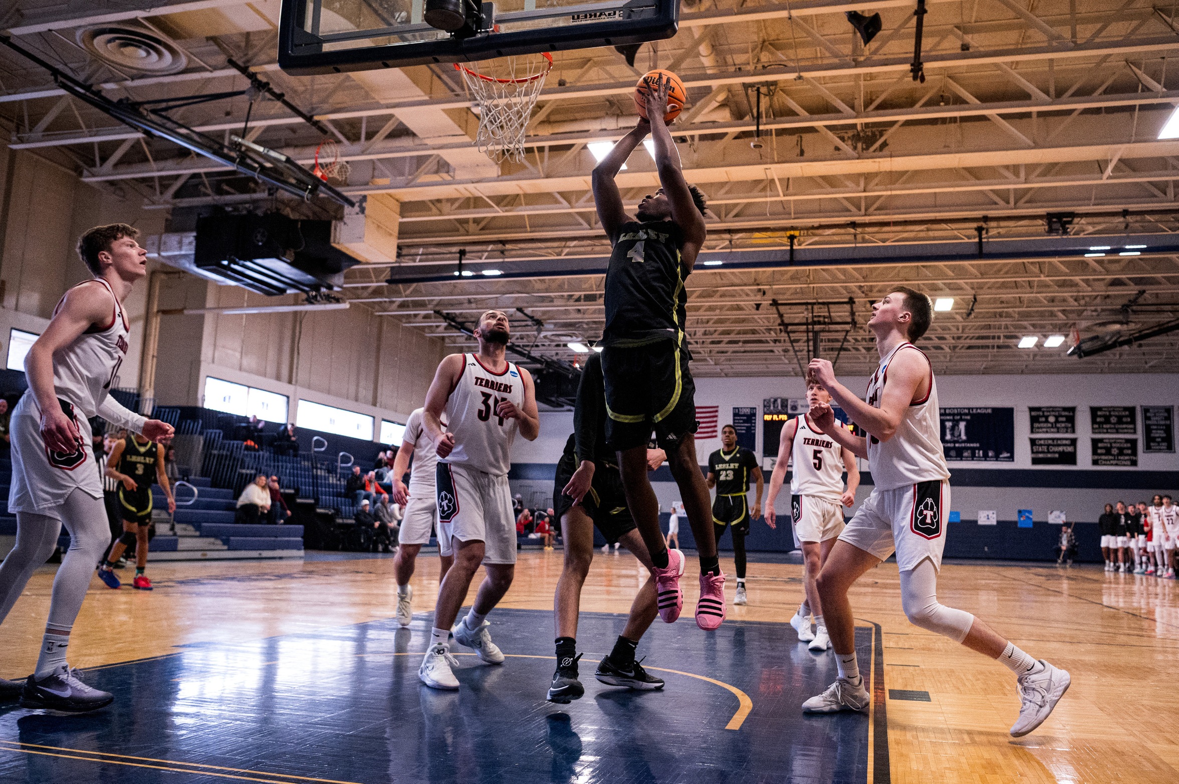 Men's Basketball Drops Tight Matchup Against Rivier 79-72