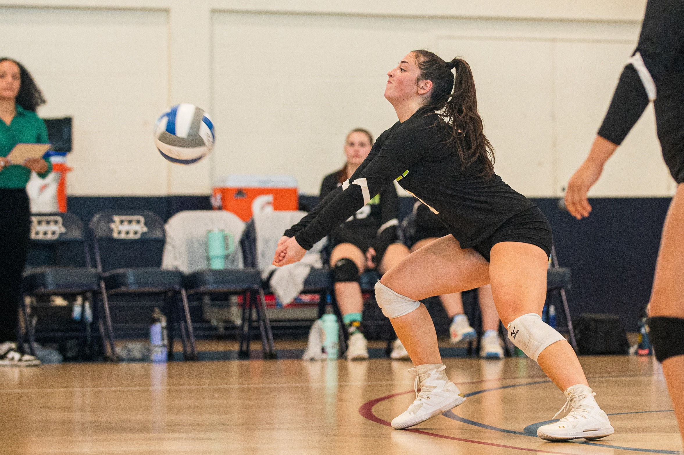 Women's Volleyball Drops Tri-Match to Fisher and Mass. Maritime